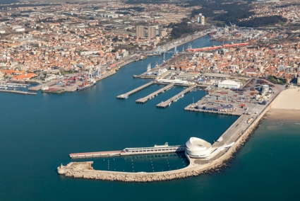 LEIX&Otilde;ES COM RECORDE DE 14,6 MILH&Otilde;ES DE TONELADAS