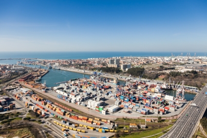 TCL REACHES THE 3,250 TEU / DAY