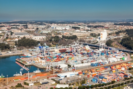 OVER 4,400 TEU IN ONE DAY!