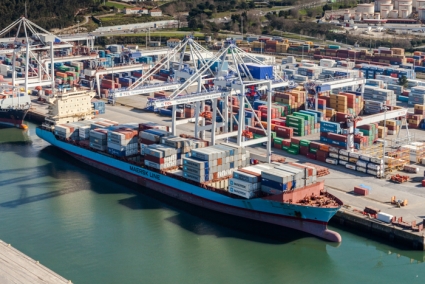 TCL OPERATES TEN SHIPS IN ONE DAY