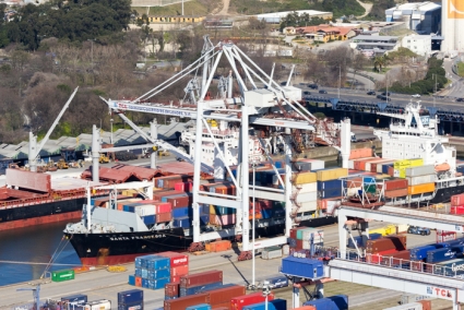 ONE DAY ABOVE 3,000 TEU